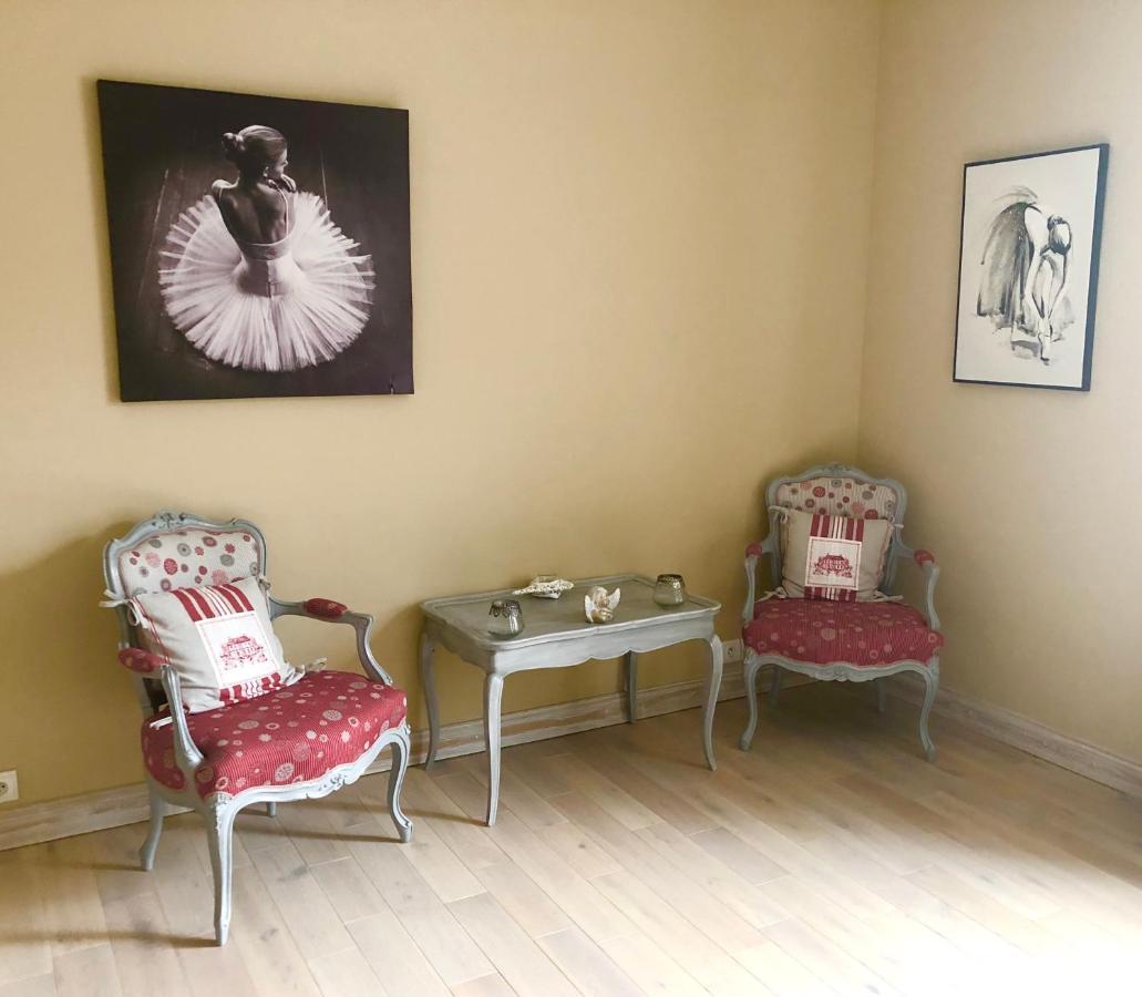 Ecole De Mathuna De Marigny Brizay Bagian luar foto